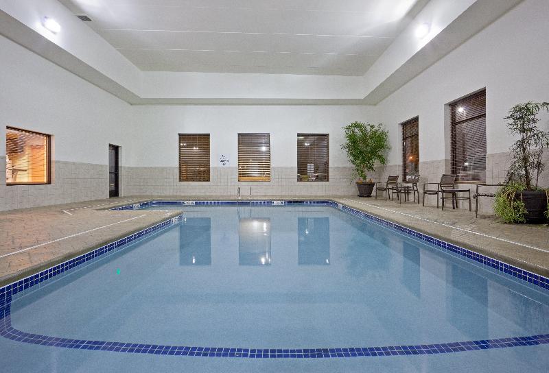 Holiday Inn Express and Suites Malone image