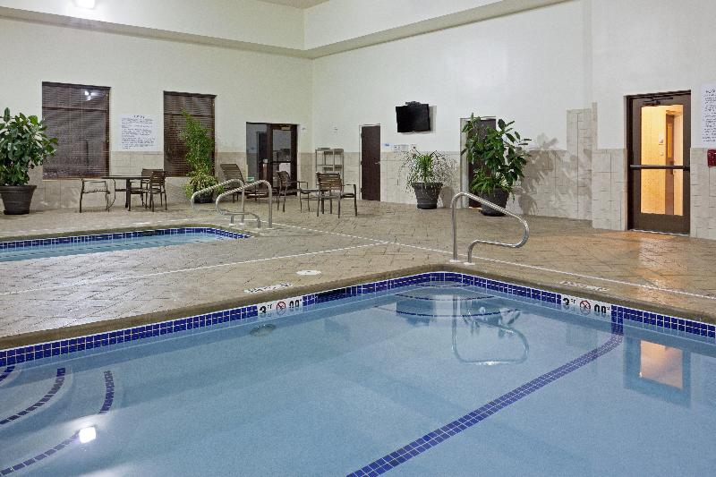 Holiday Inn Express and Suites Malone image