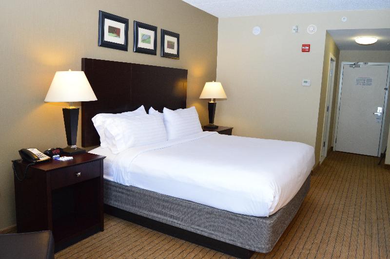 Holiday Inn Express and Suites Malone photo 10