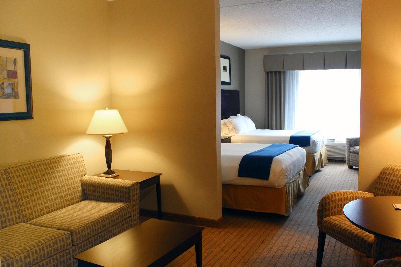 Holiday Inn Express and Suites Malone image