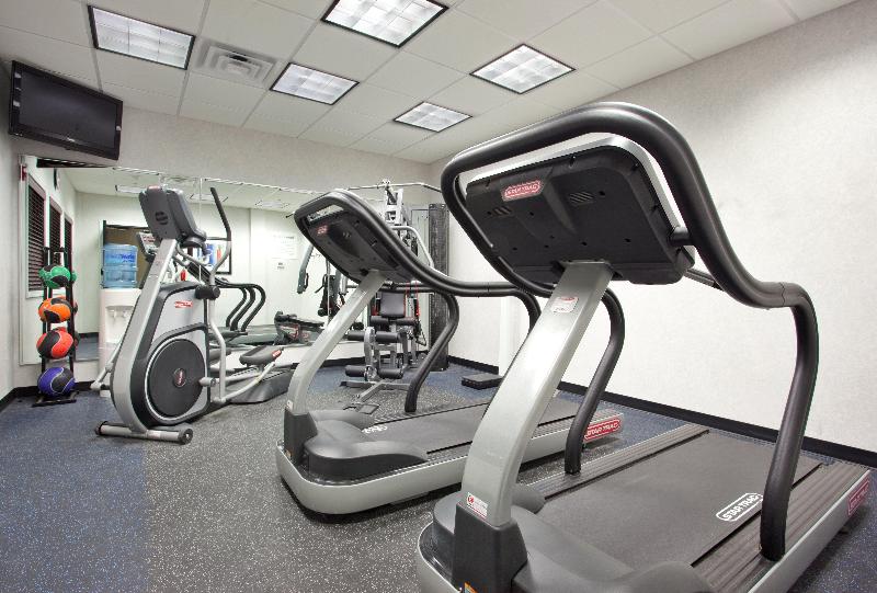 Holiday Inn Express and Suites Akron Regional Airp image