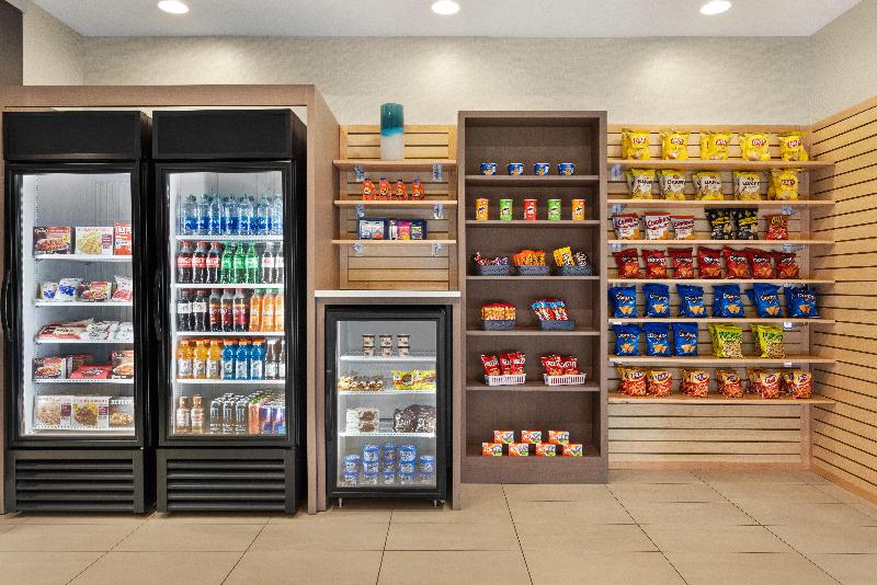 Holiday Inn Express and Suites Akron Regional Airp image