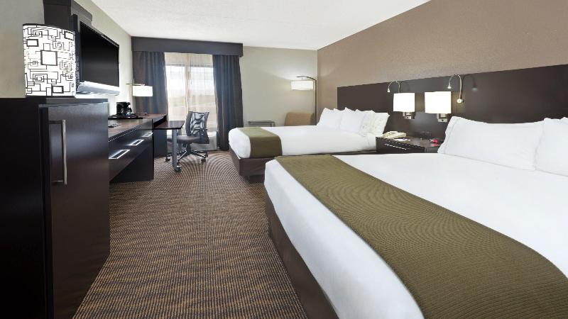 Holiday Inn Express & Suites Colby By IHG image