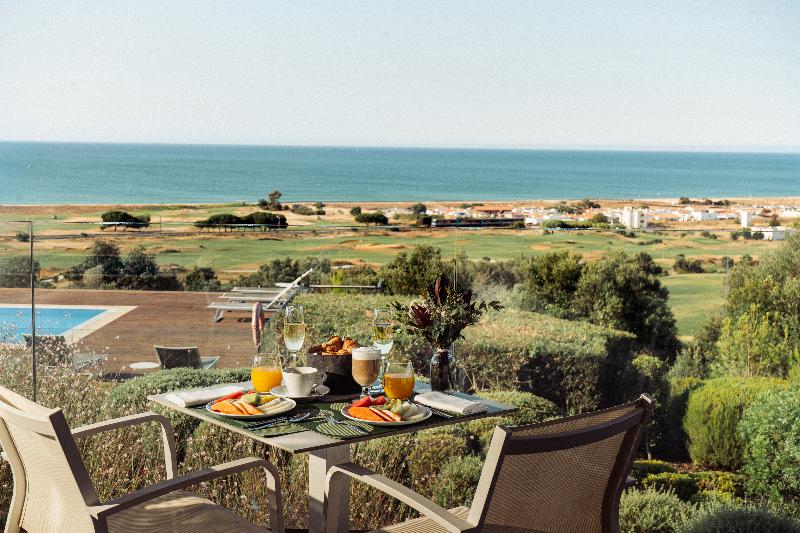 Palmares Beach House Hotel image