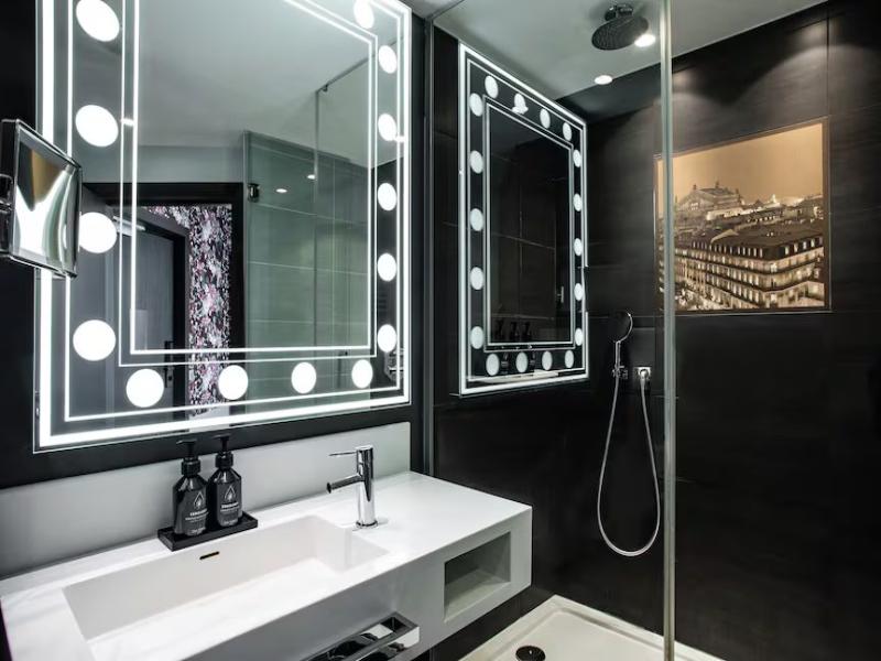 Hotel Indigo Paris Opera image