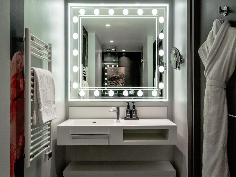 Hotel Indigo Paris Opera image