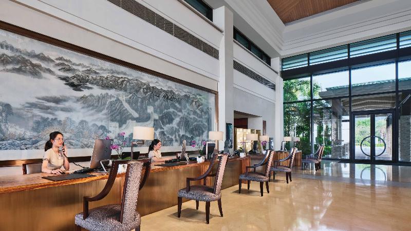 Crowne Plaza Hailing Island image