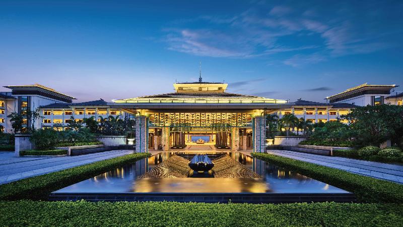 Crowne Plaza Hailing Island image