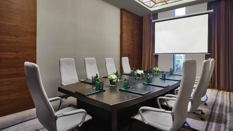 Crowne Plaza Hailing Island image