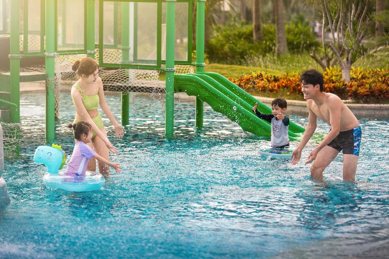 Crowne Plaza Hailing Island image
