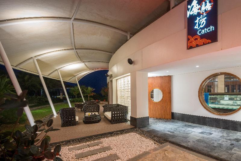 Crowne Plaza Hailing Island image