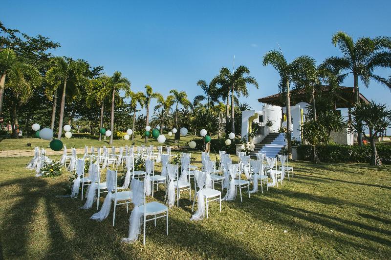 Crowne Plaza Hailing Island image