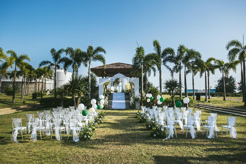Crowne Plaza Hailing Island image