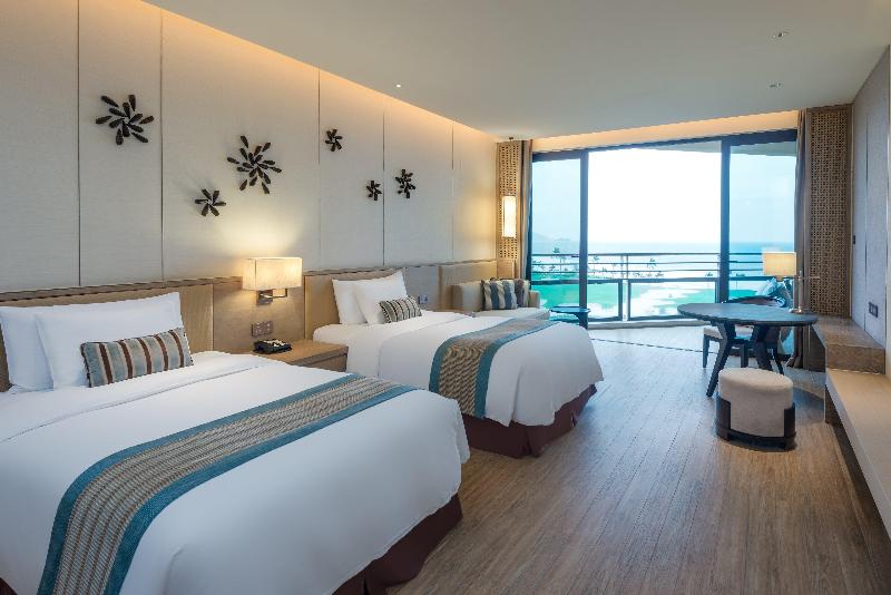 Crowne Plaza Hailing Island image