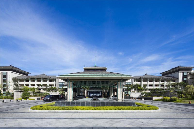 Crowne Plaza Hailing Island image