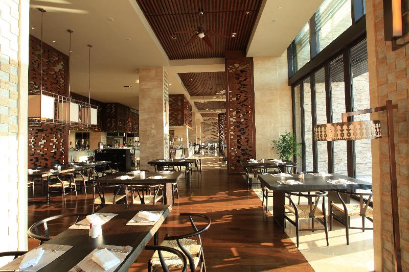 Crowne Plaza Hailing Island image