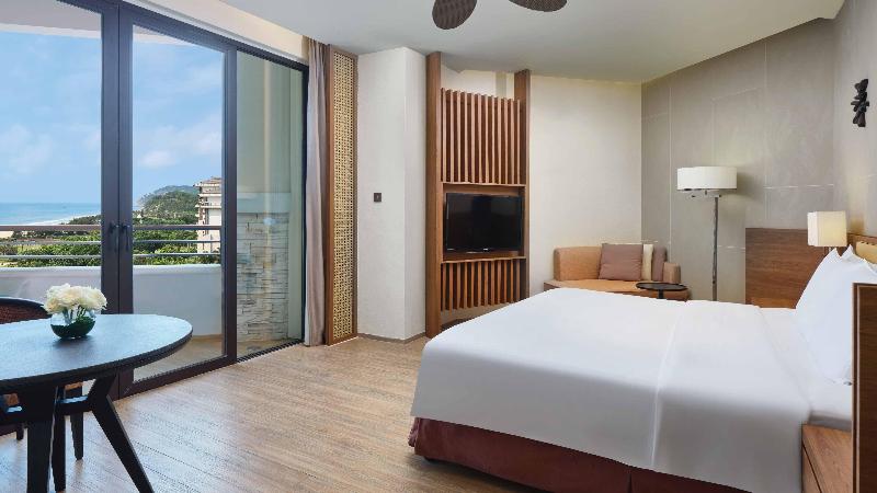 Crowne Plaza Hailing Island image