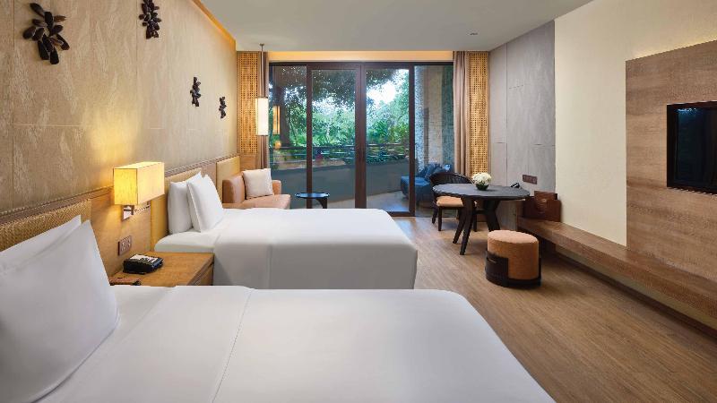 Crowne Plaza Hailing Island image