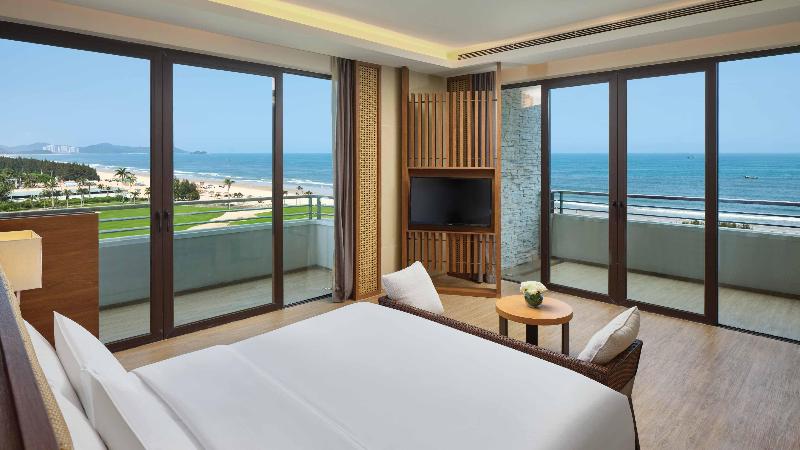 Crowne Plaza Hailing Island image