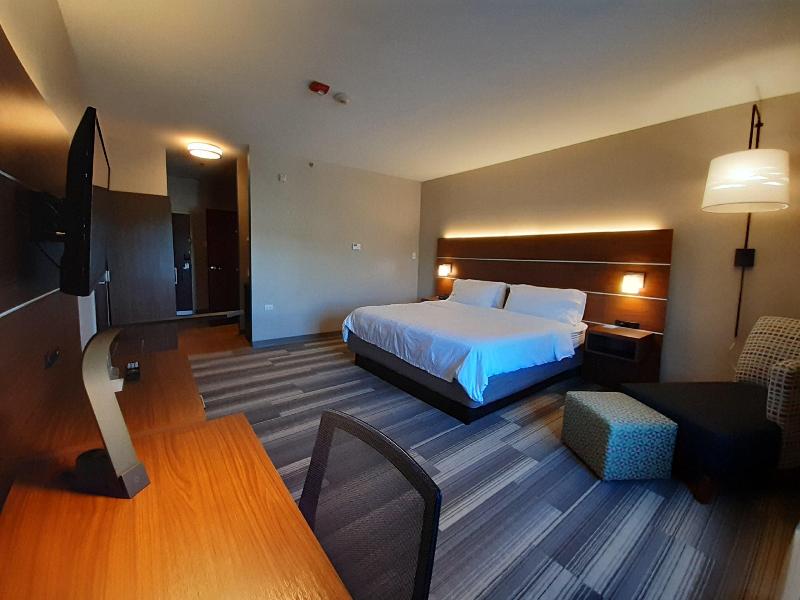 Holiday Inn Express and Suites Trincity Trinidad A photo 18