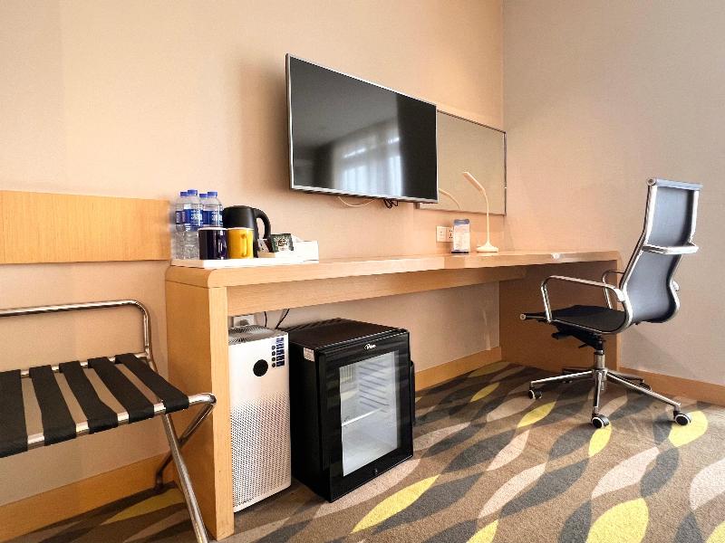 Holiday Inn Express Changzhou Lanling image
