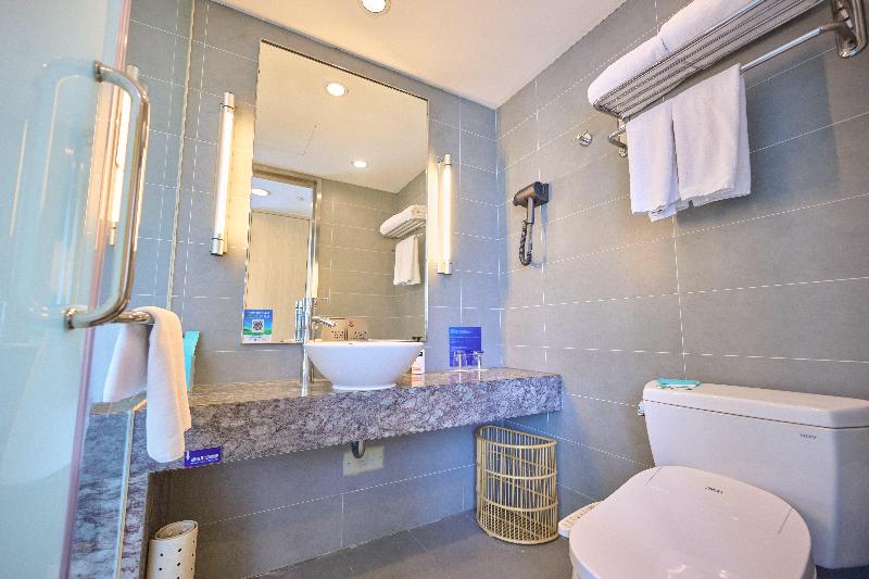 Holiday Inn Express Changzhou Lanling image