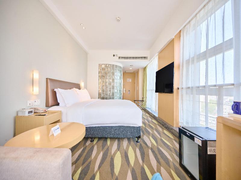 Holiday Inn Express Changzhou Lanling image