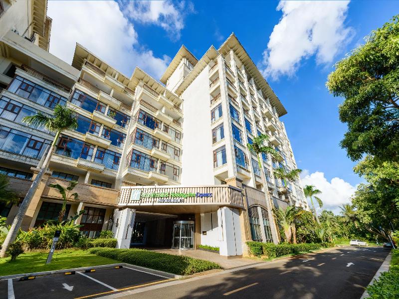 Holiday Inn Express Haikou West Coast image