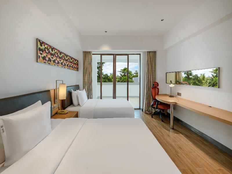 Holiday Inn Express Haikou West Coast image