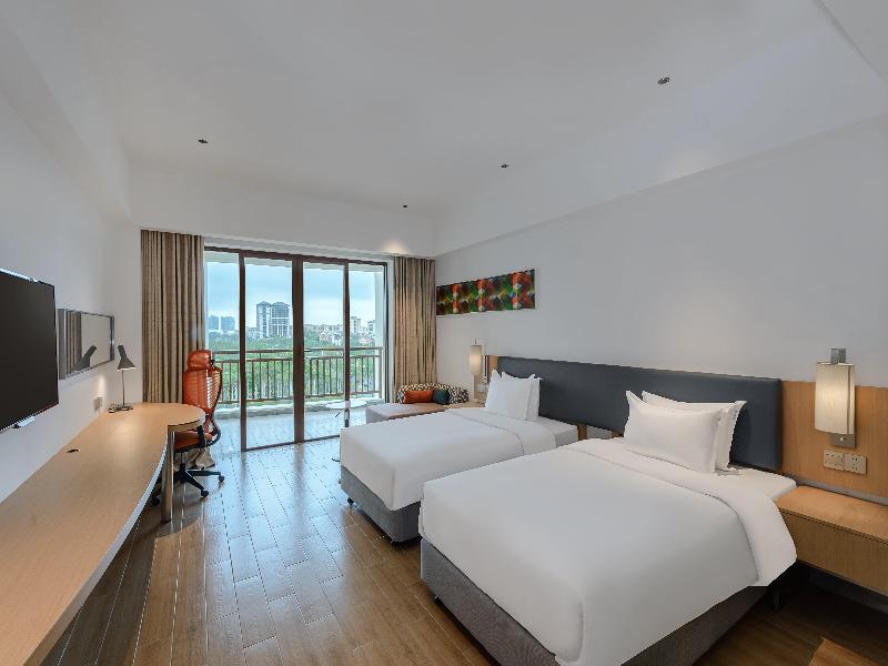 Holiday Inn Express Haikou West Coast image