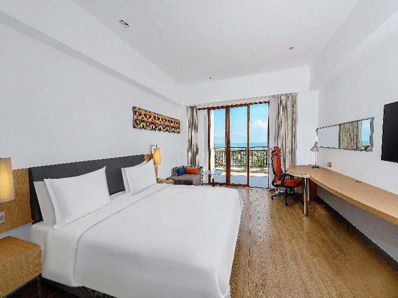 Holiday Inn Express Haikou West Coast image