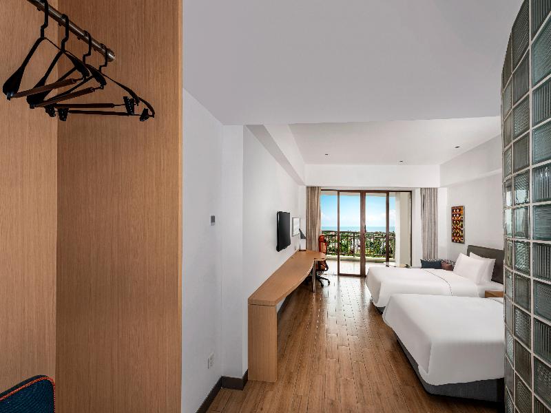 Holiday Inn Express Haikou West Coast image