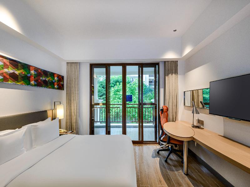 Holiday Inn Express Haikou West Coast image