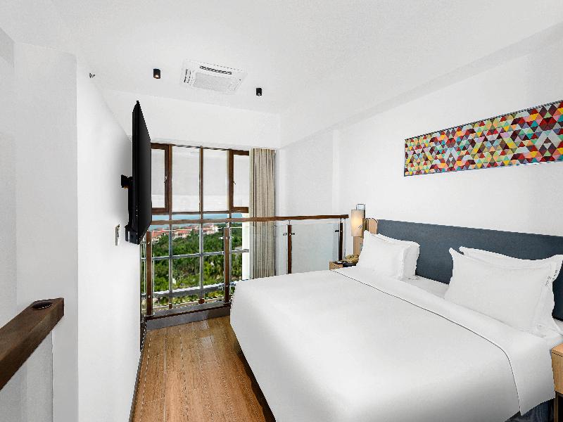 Holiday Inn Express Haikou West Coast image