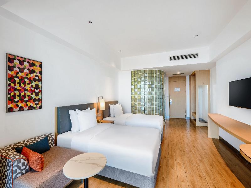 Holiday Inn Express Haikou West Coast image