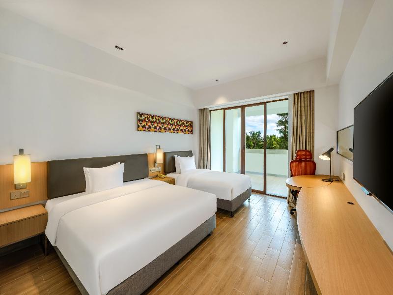 Holiday Inn Express Haikou West Coast image