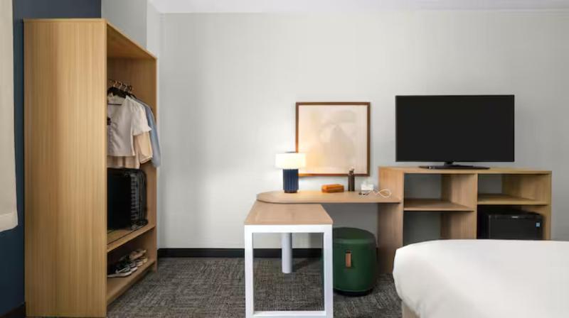 Spark by Hilton La Crosse Onalaska image
