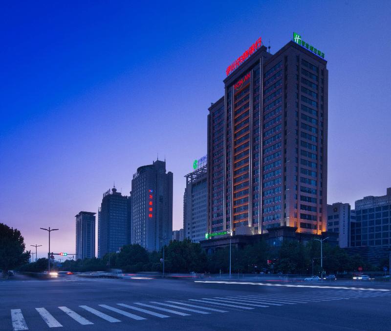 Holiday Inn Express Luoyang City Center image