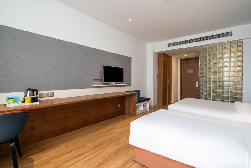 Holiday Inn Express Yangzhou City Center image