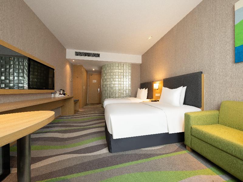Holiday Inn Express Jinan High Tech Zone image