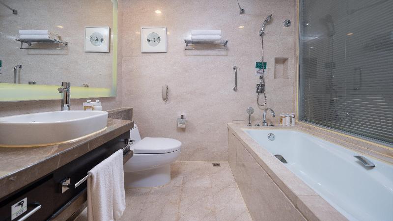 Holiday Inn Nanchang Riverside image