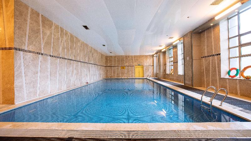 Holiday Inn Mudanjiang image