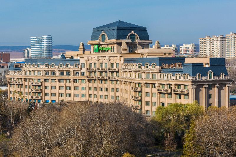 Holiday Inn Mudanjiang image