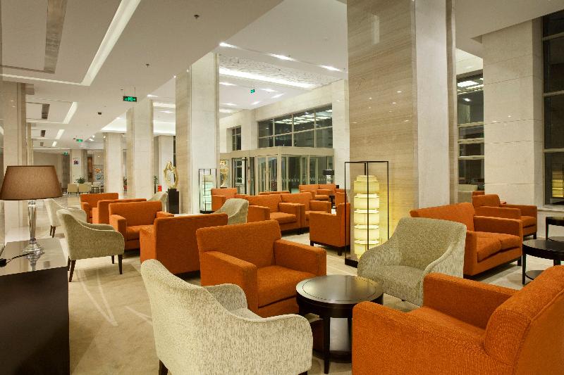 Holiday Inn Mudanjiang image