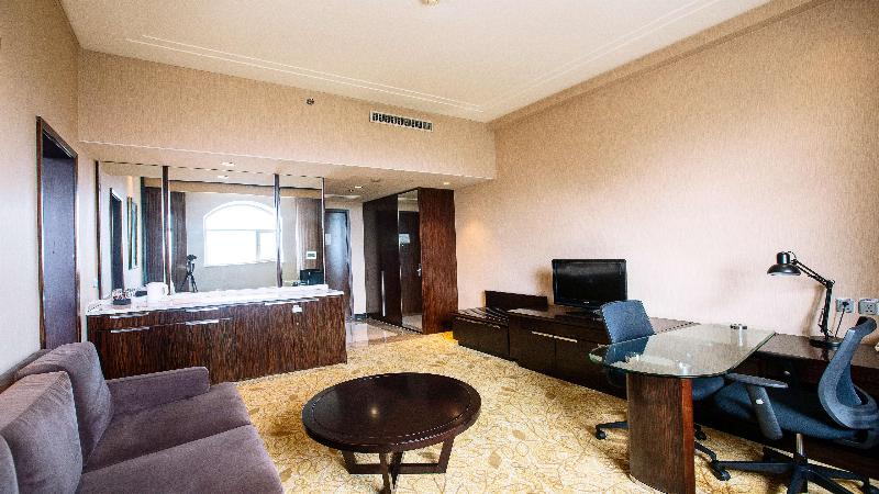 Holiday Inn Mudanjiang image 4