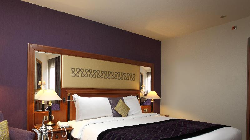 Holiday Inn Tabuk image