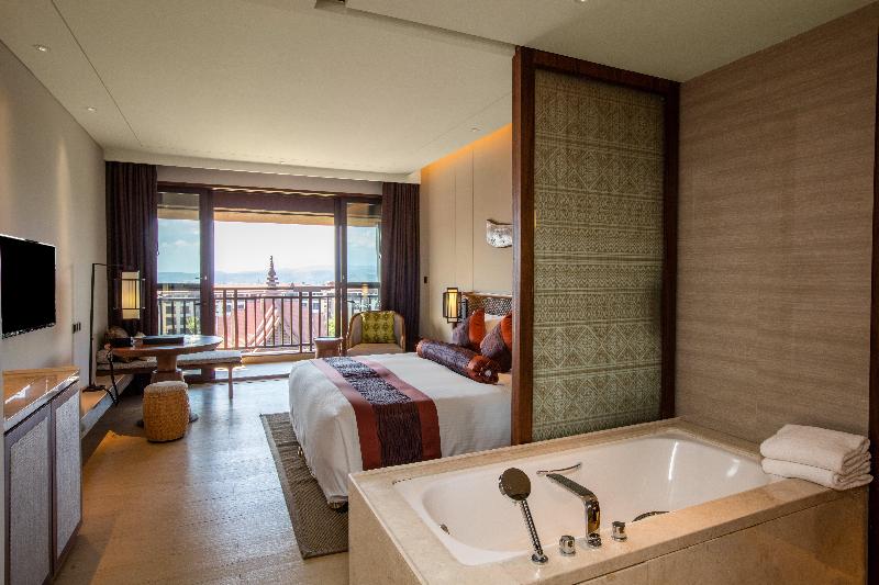 Crowne Plaza Resort Xishuangbanna Parkview image