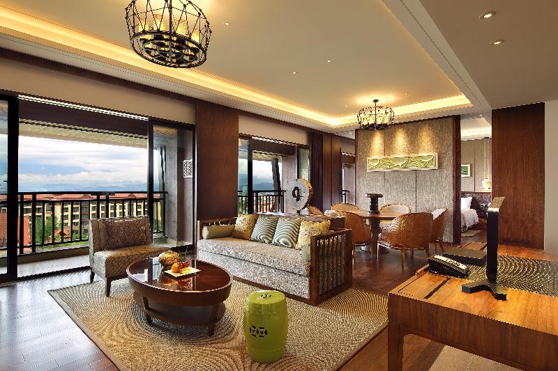 Crowne Plaza Resort Xishuangbanna Parkview image