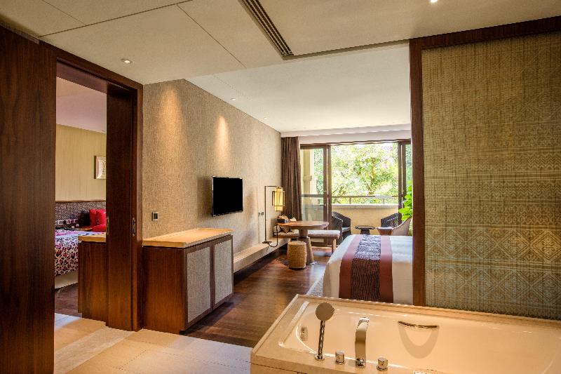 Crowne Plaza Resort Xishuangbanna Parkview image