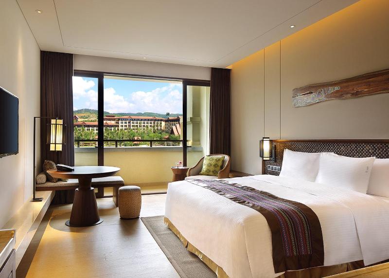Crowne Plaza Resort Xishuangbanna Parkview image